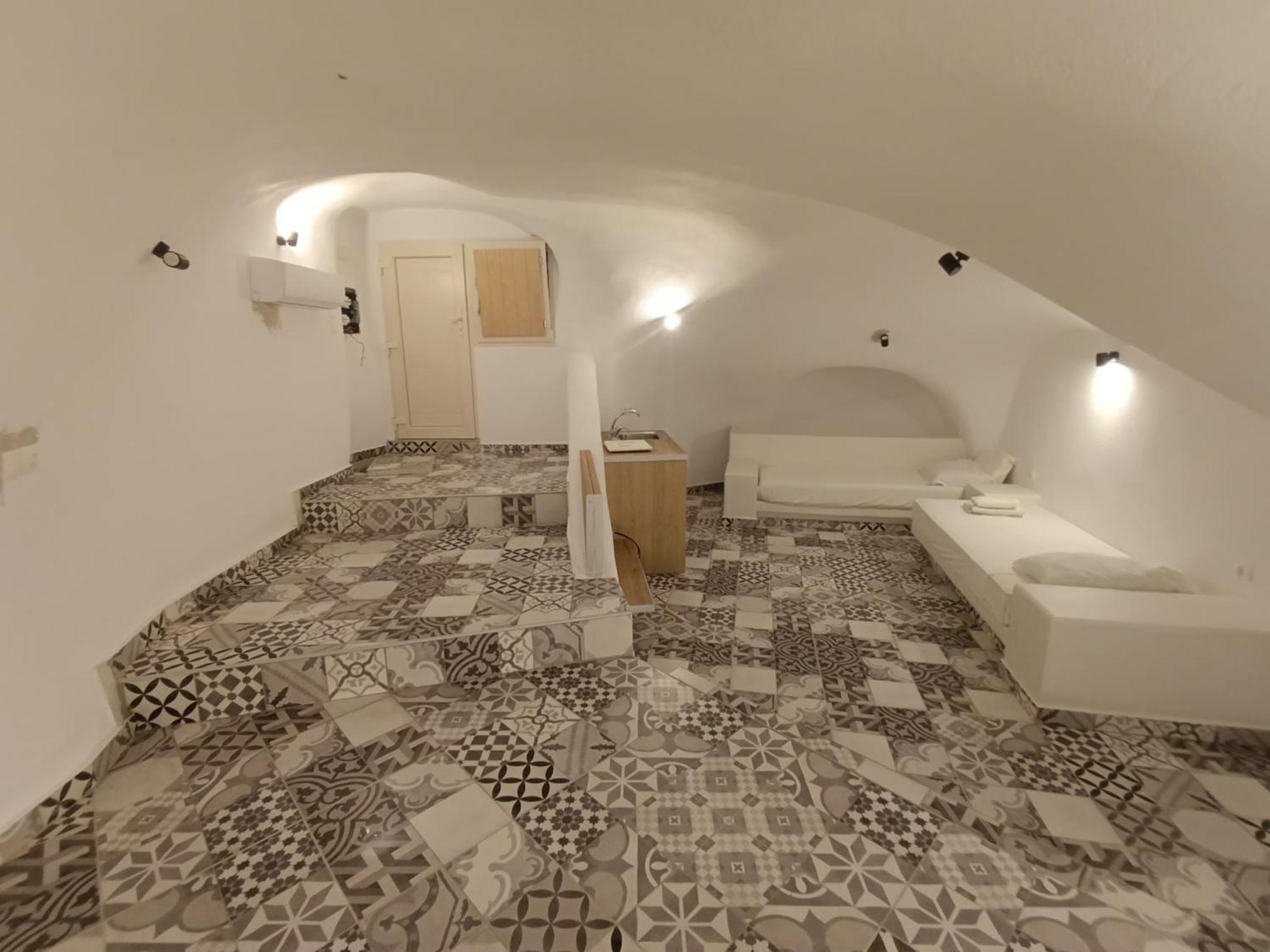 Cycladic Center Cave Rooms Firá Buitenkant foto